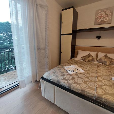 Holiday Room - The View โนวีวีโนดอลสกี ภายนอก รูปภาพ